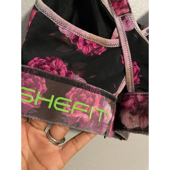 Shefit Sports Bra Womens Medium Black Floral Zip Front High Impact Adjustable - Picture 3 of 6